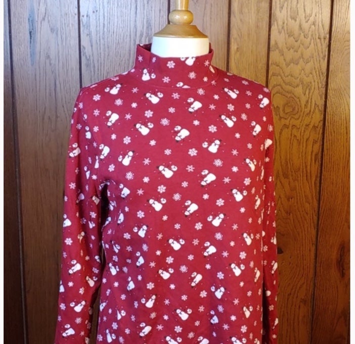 Red Snowman Turtleneck Like New