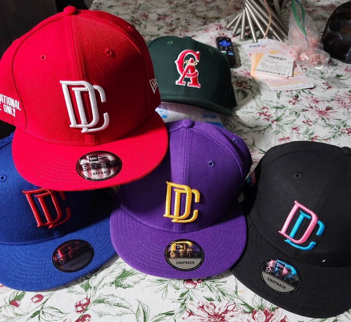 Meek mill dream chasers snapbacks