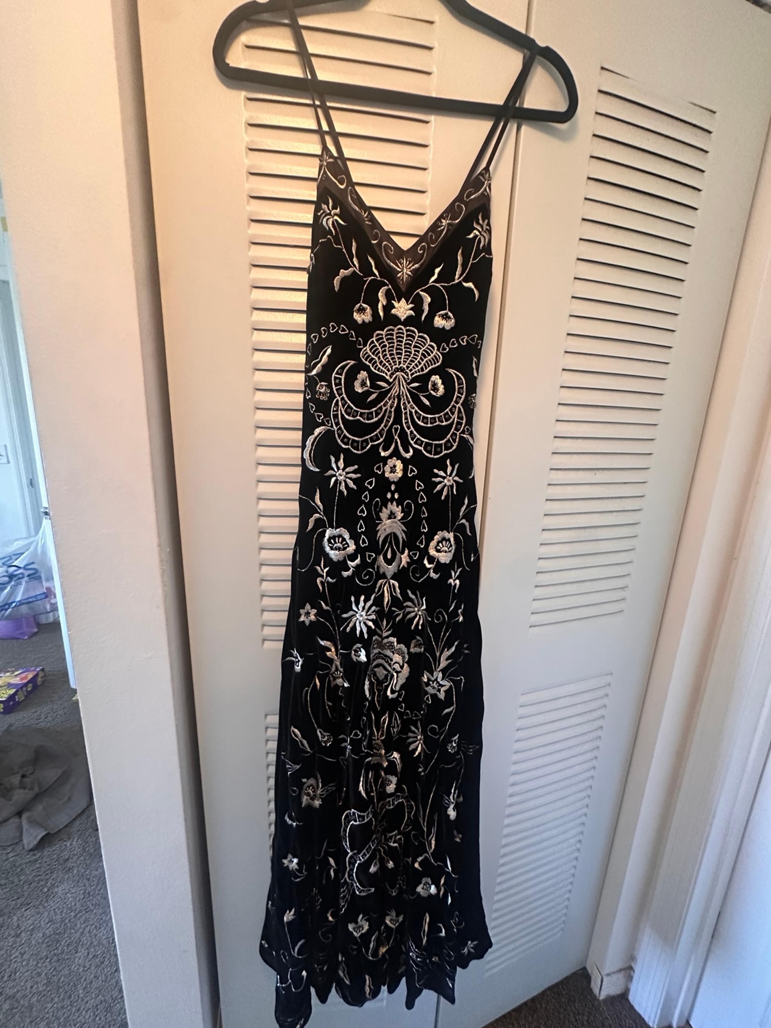 Stunning velvet dress