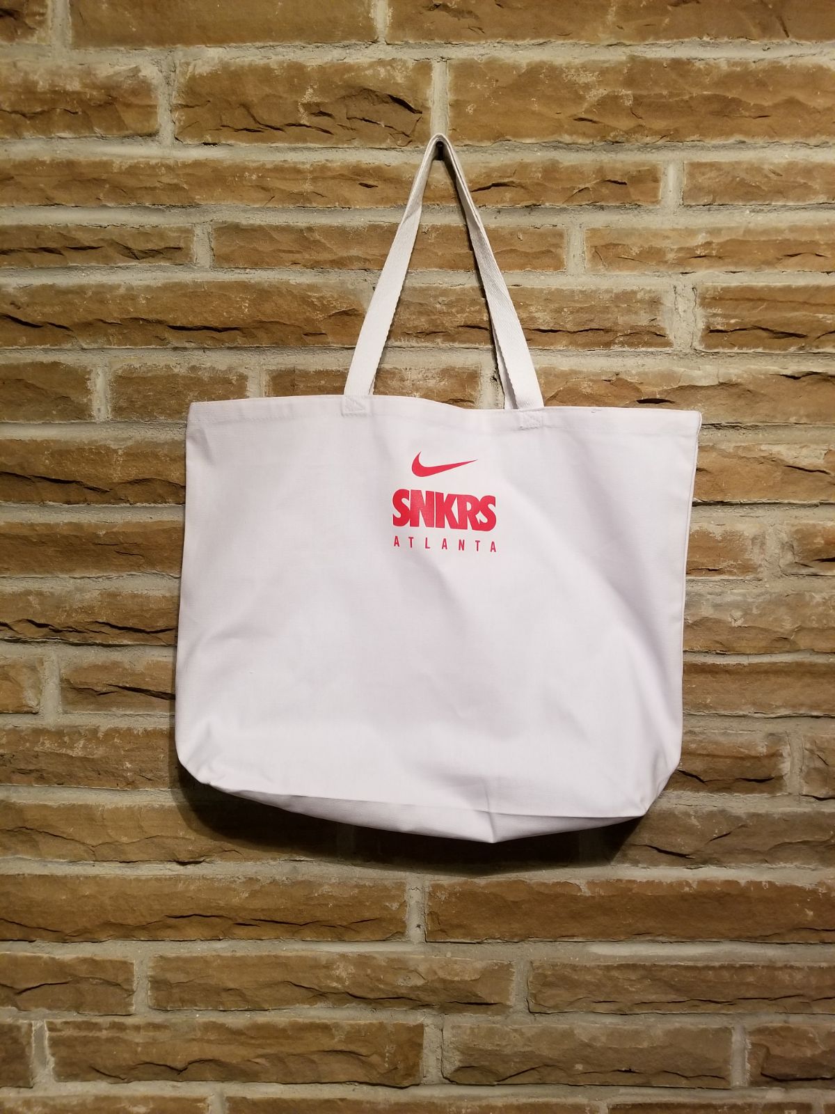 Nike SNKRS Atlanta PopUp swagbundle XL t