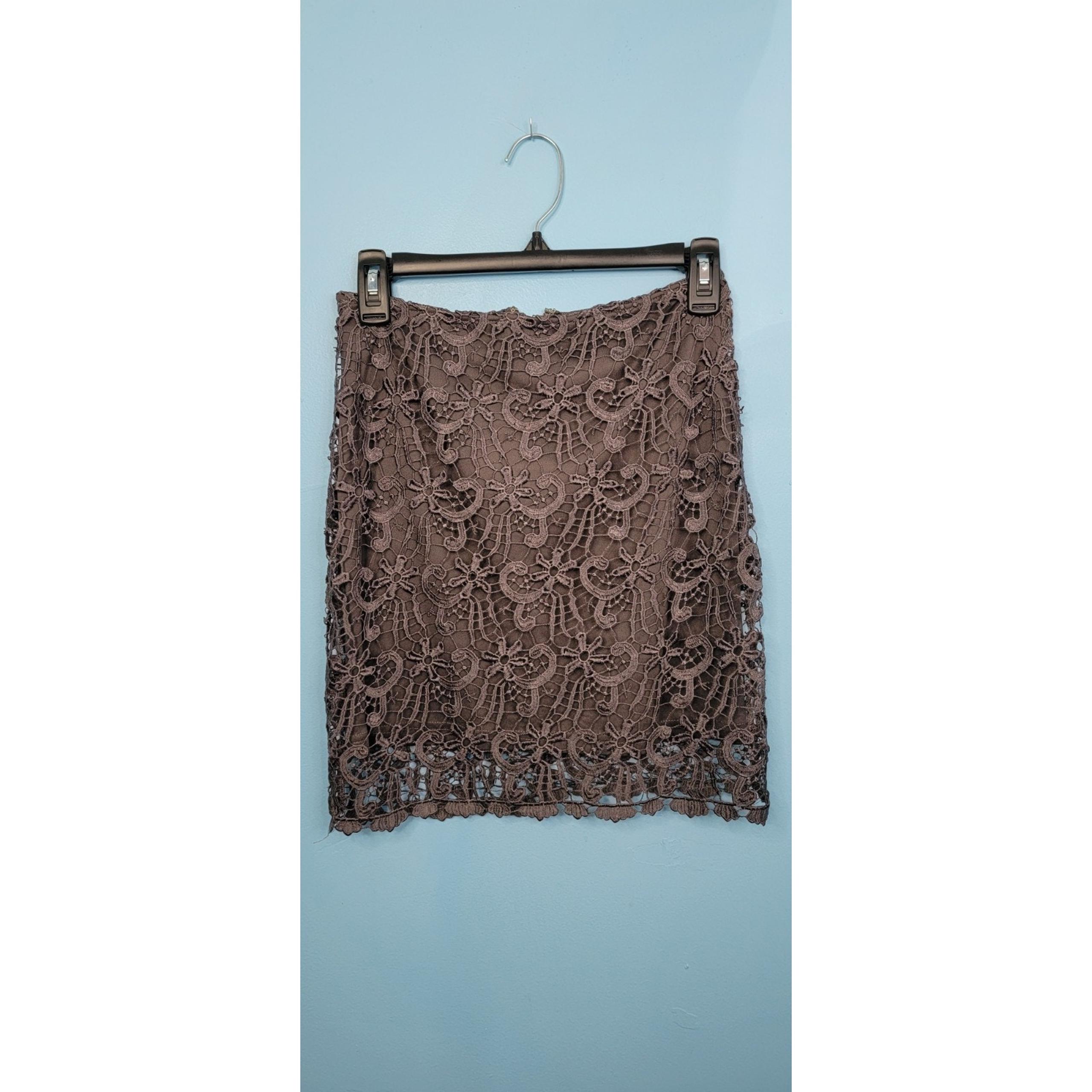Umgee Size Small Lace Skirt Gray, Zip Back Knee Length