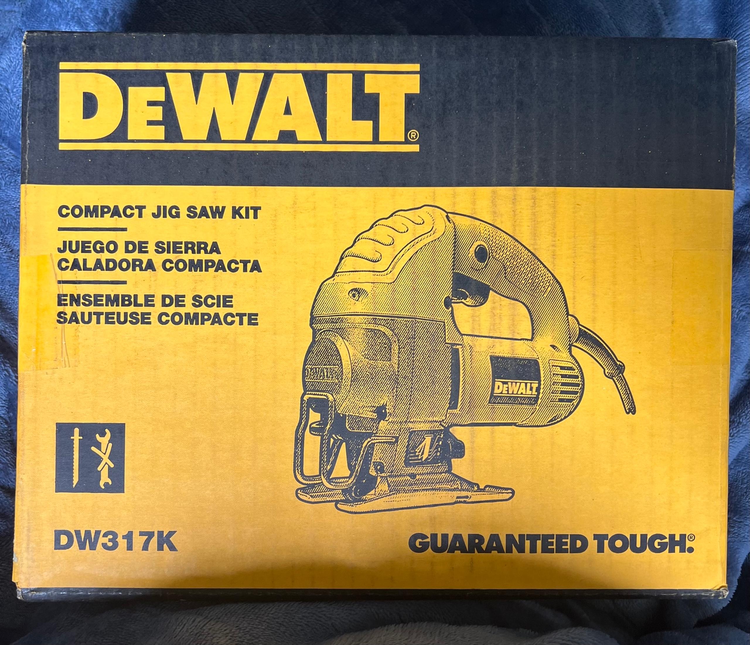 Brand New with Free Shipping DeWalt DW317K Compact Jig Saw Kit w storage bag