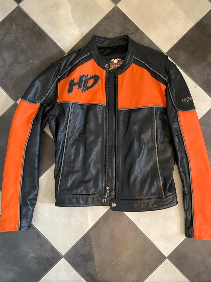 Harley Davidson Genuine Leather Jacket - mens large
