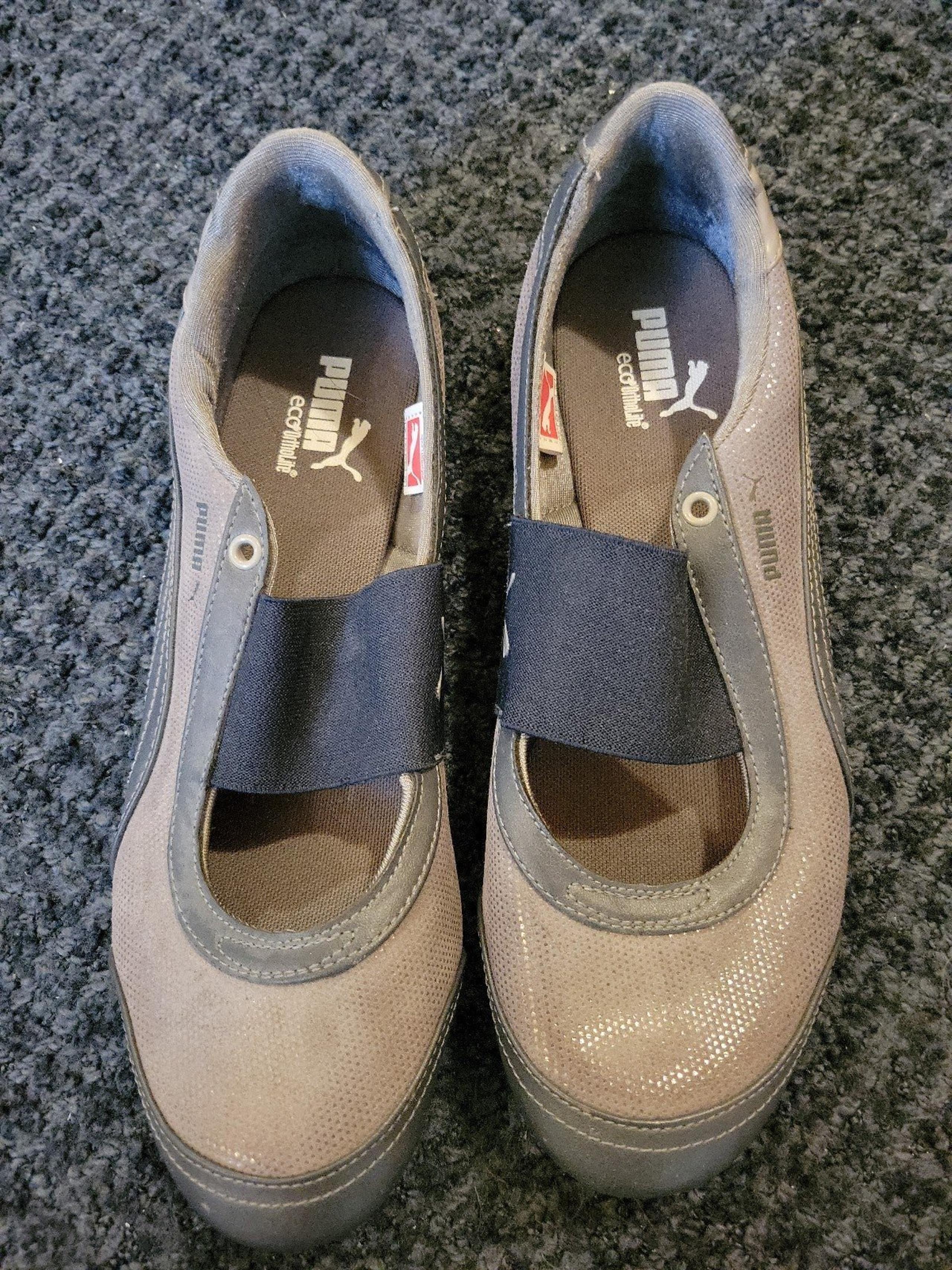 Womens Puma Slip On Sneakers-Size 10