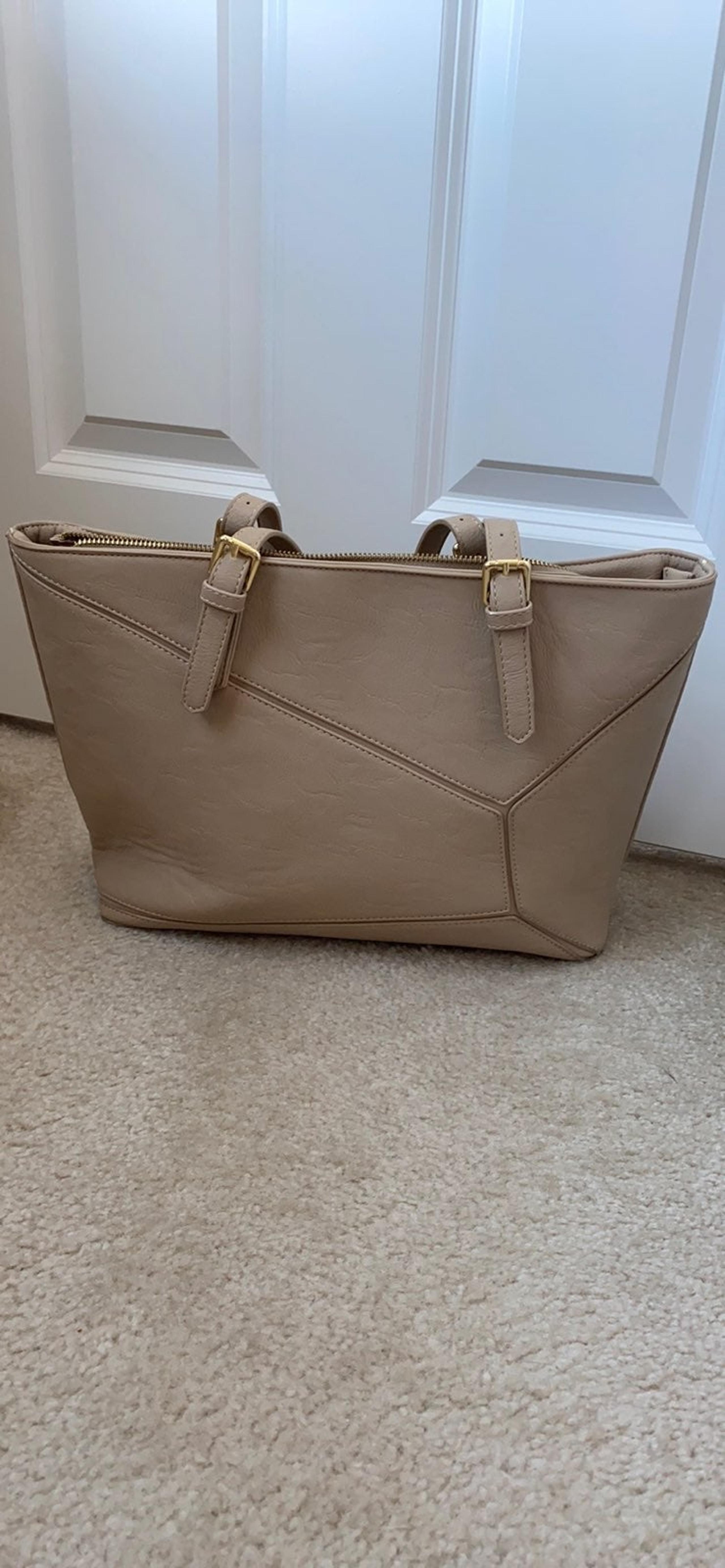 Charming Charlie | Beige Shoulder Tote
