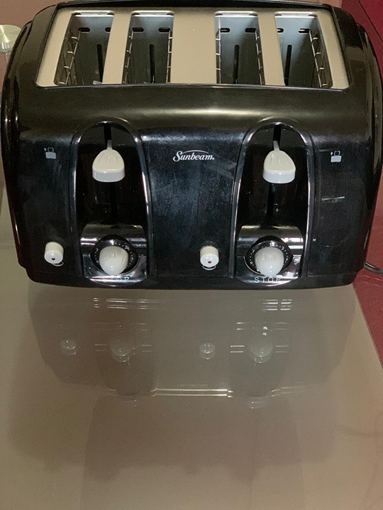 Sunbeam Wide Slot 4-Slice Toaster, Black.