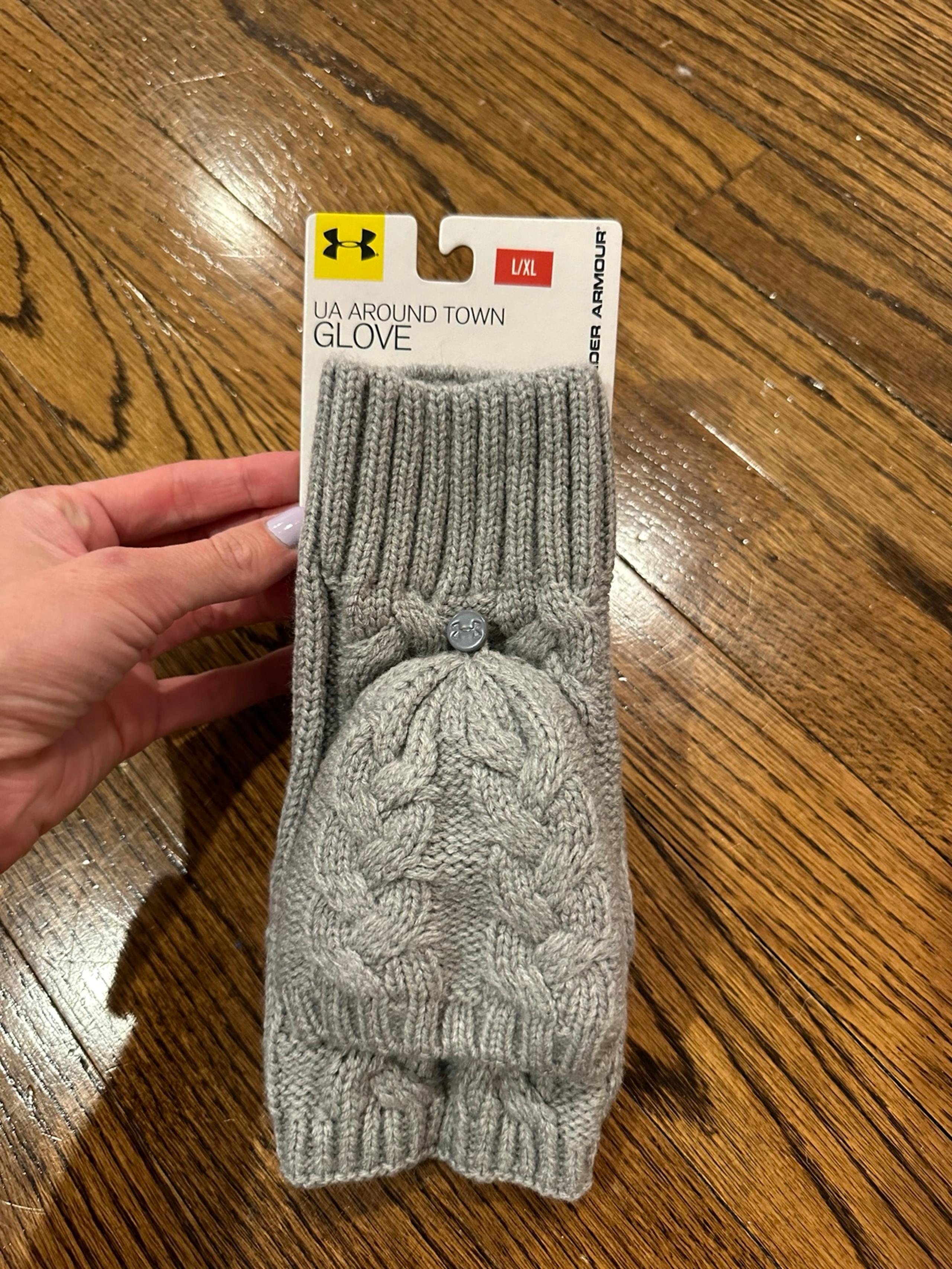 Under Armour Around Town Glove - NEW