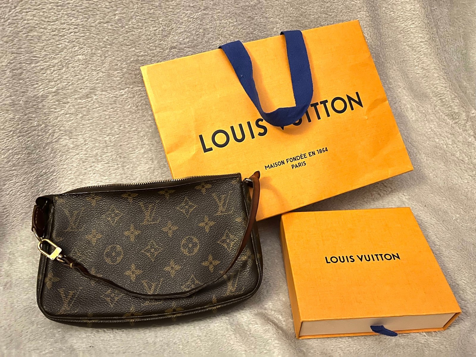Louis Vuitton Shoulder Bags | Mercari