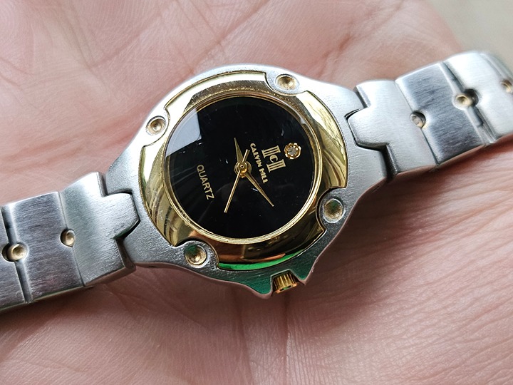 Vintage Calvin Hill Women Wristwatch Silver/Gold Tone Quartz Analog Wrist Watch