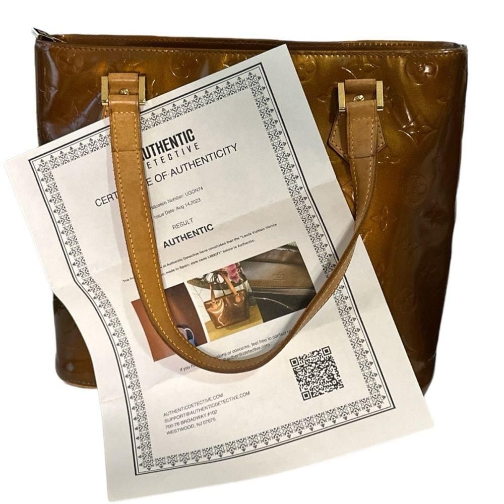 Louis Vuitton Houston Vernis Handbag
