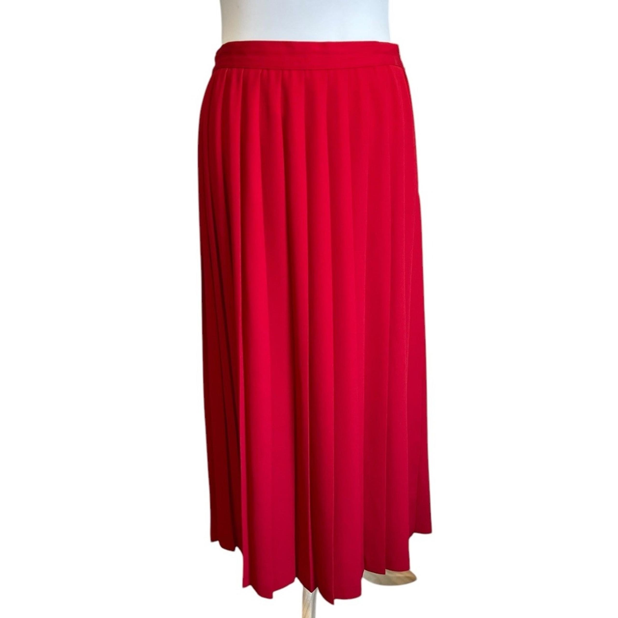 Vintage 90s REQUIREMENTS Women's 12 Classic Red Pleated Maxi Skirt Modest
