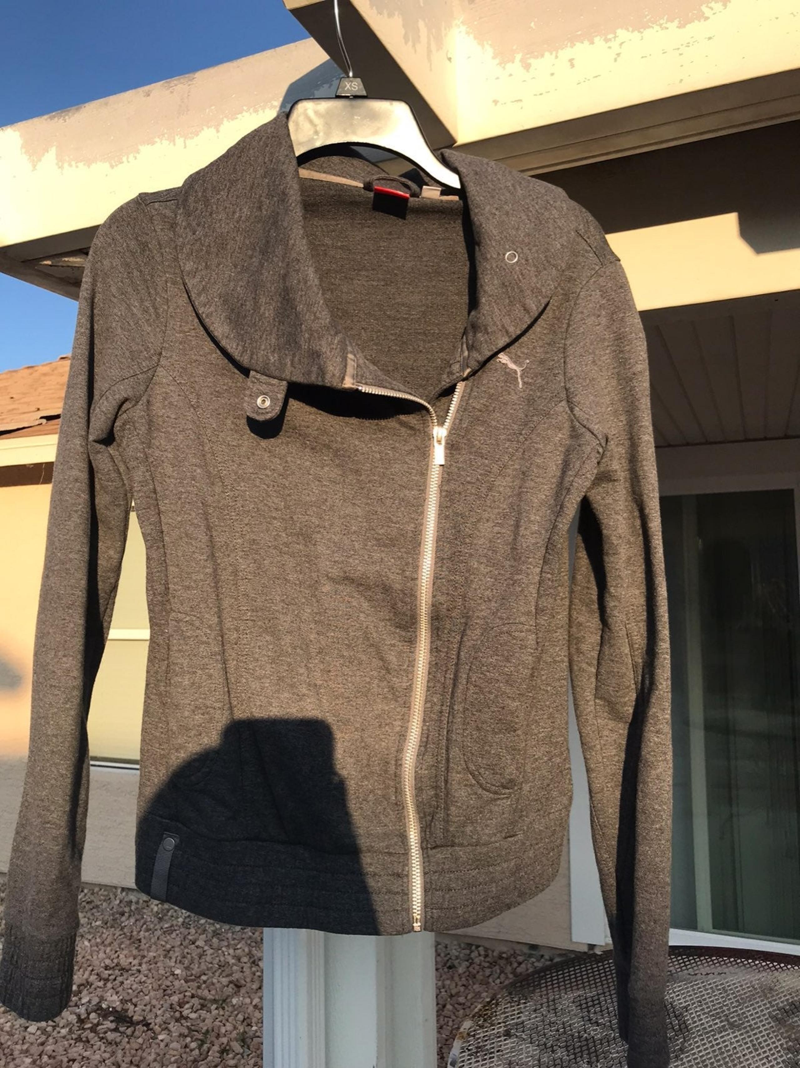 puma sweater