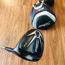 Titleist 915D2 10.5° Driver Stiff Flex Diamana Shaft with Headcover