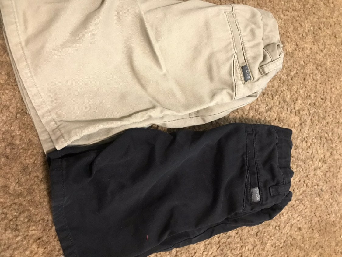 kids volcom shorts