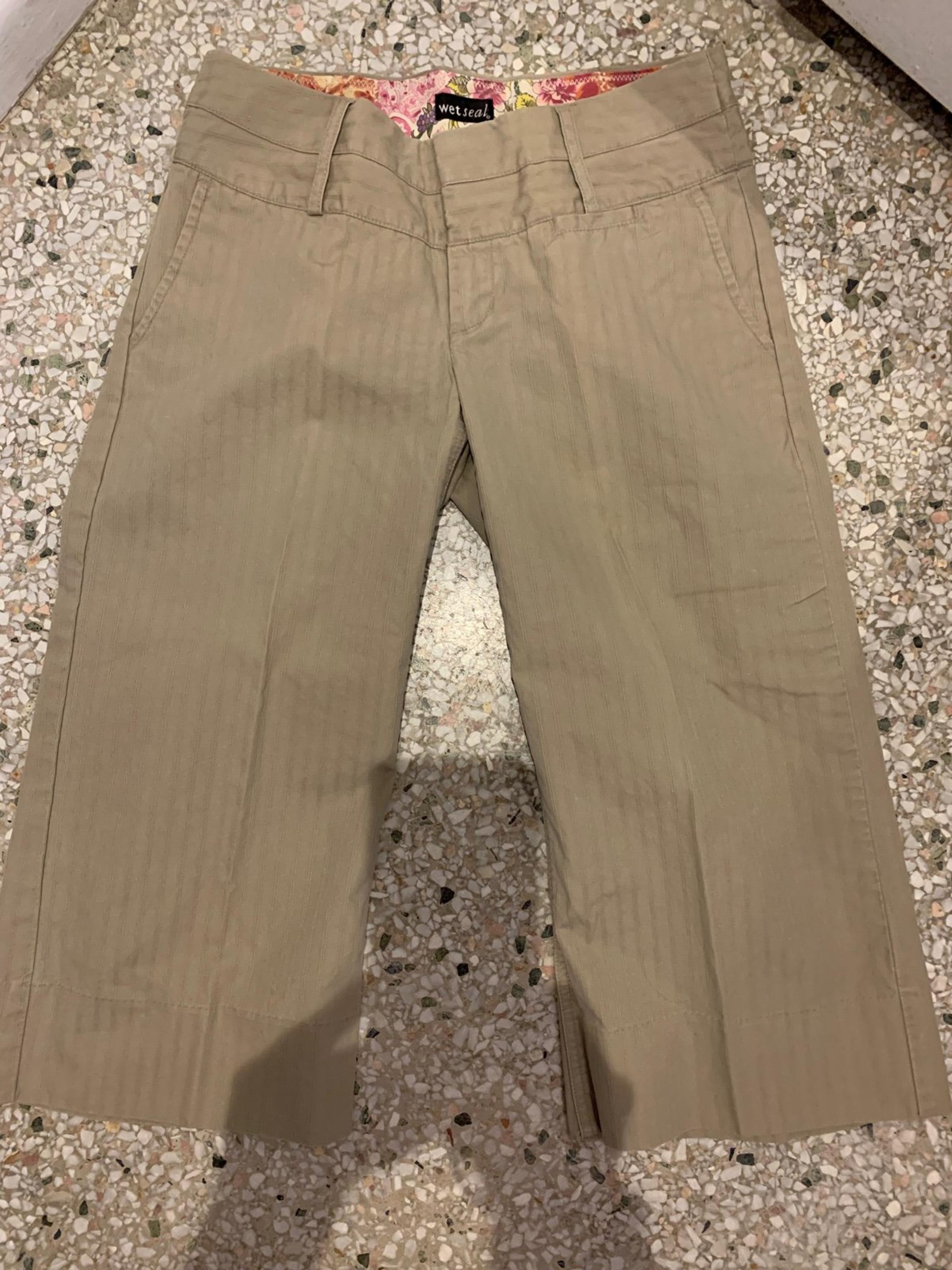 Very Cute Striped Capris (3)