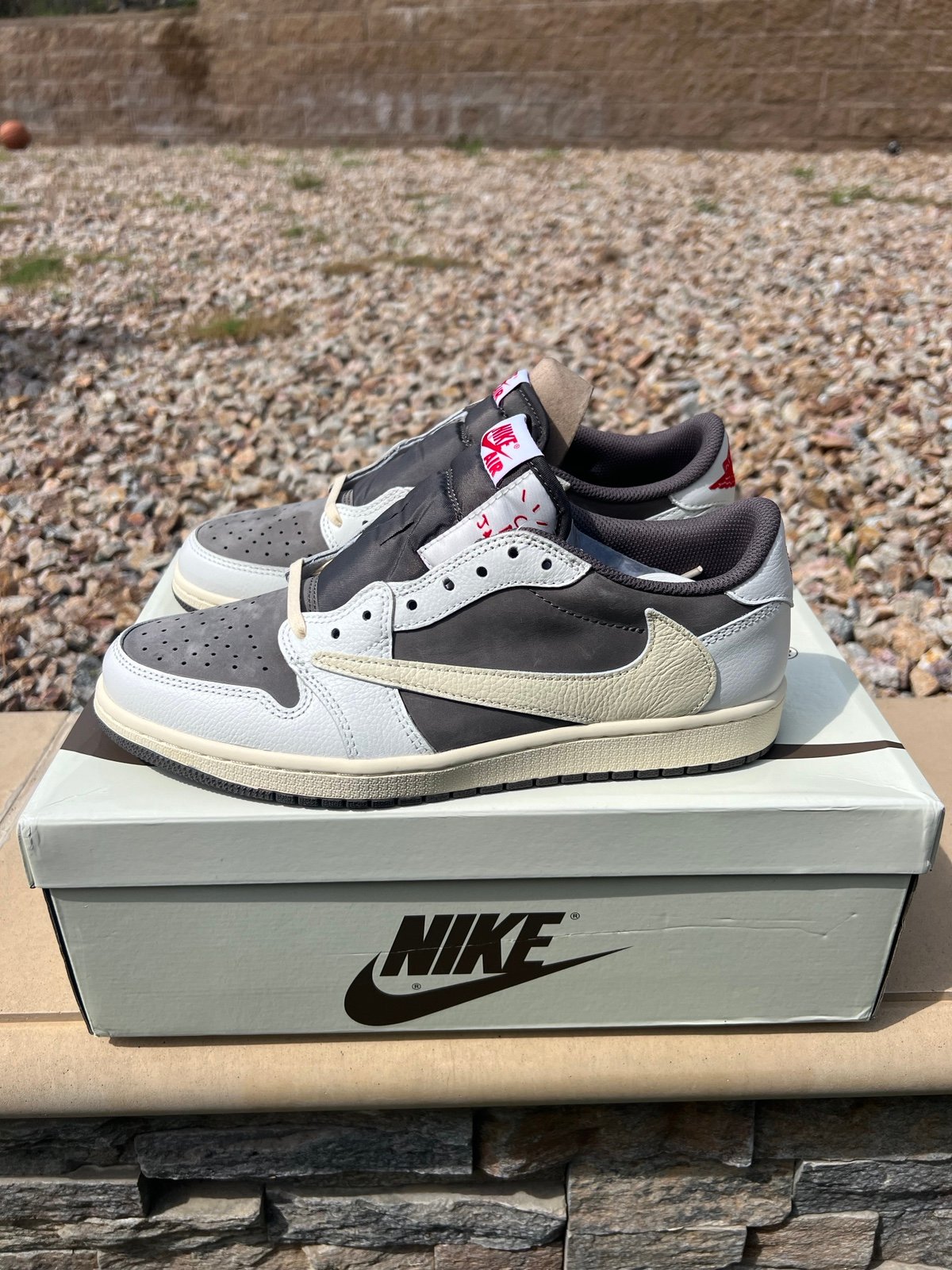 Jordan 1 Retro Low OG SP Travis Scott Reverse Mocha