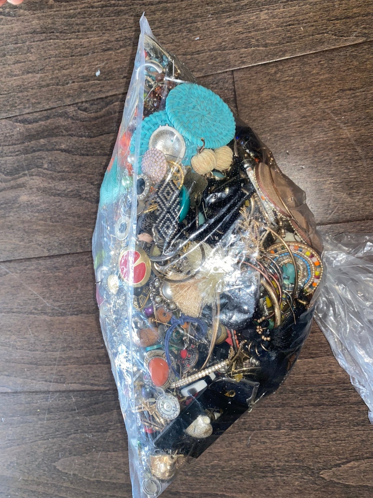 Vintage earrings lot