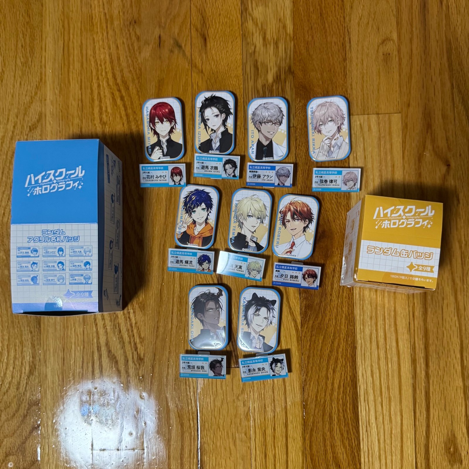 Holostars Badges + Acrylic Pins