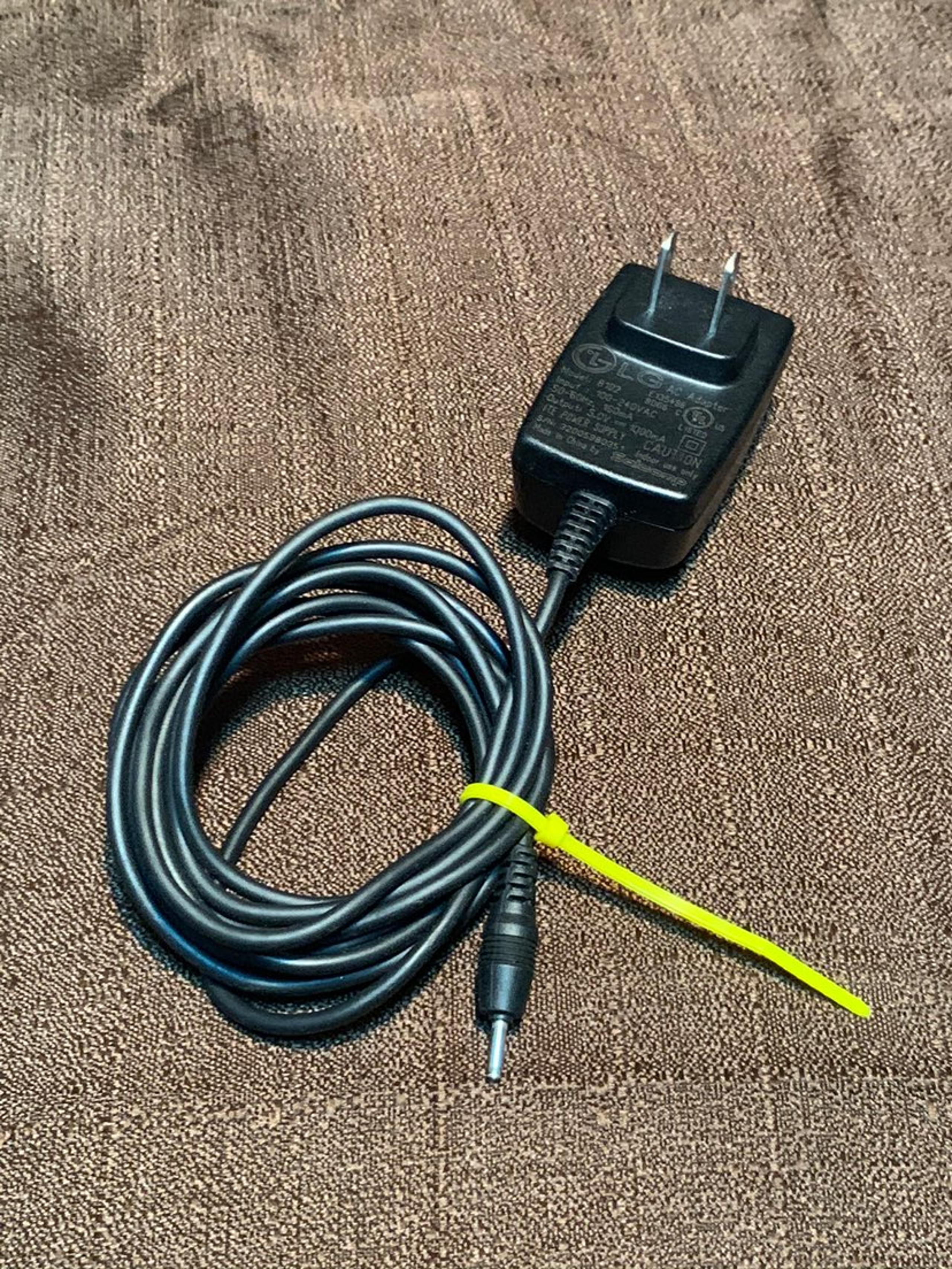LG 8102 AC Adapter Power Supply Charger