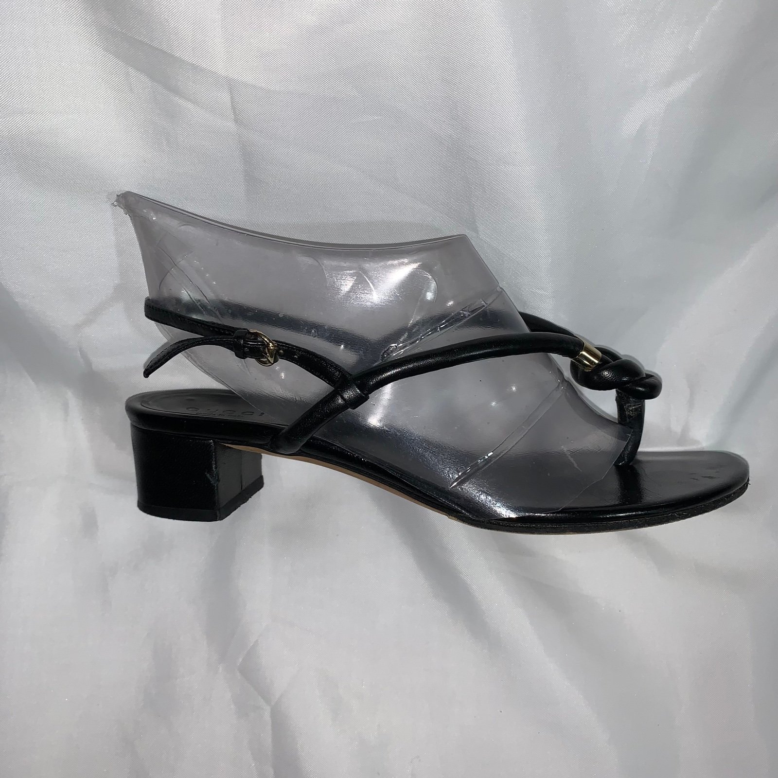 GUCCI size 36 black calfskin THONG TOE knot BLOCK HEEL slingback SANDALS