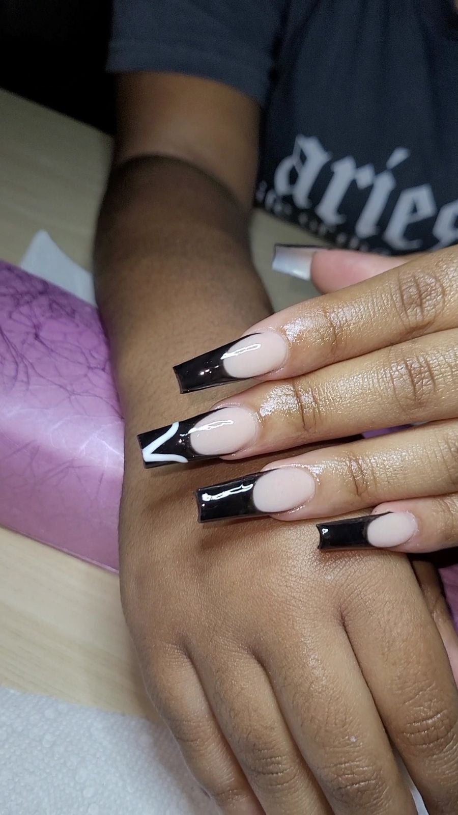 Black French tip Acrylic Press on Nails