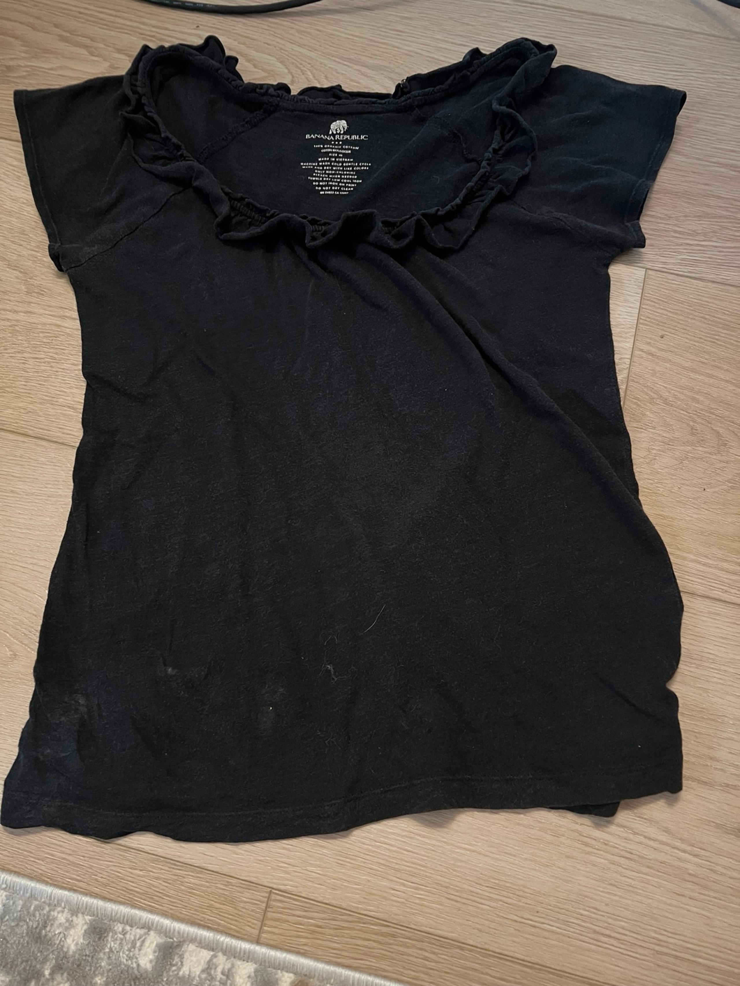 Banana Republic Ruffle Short Sleeve