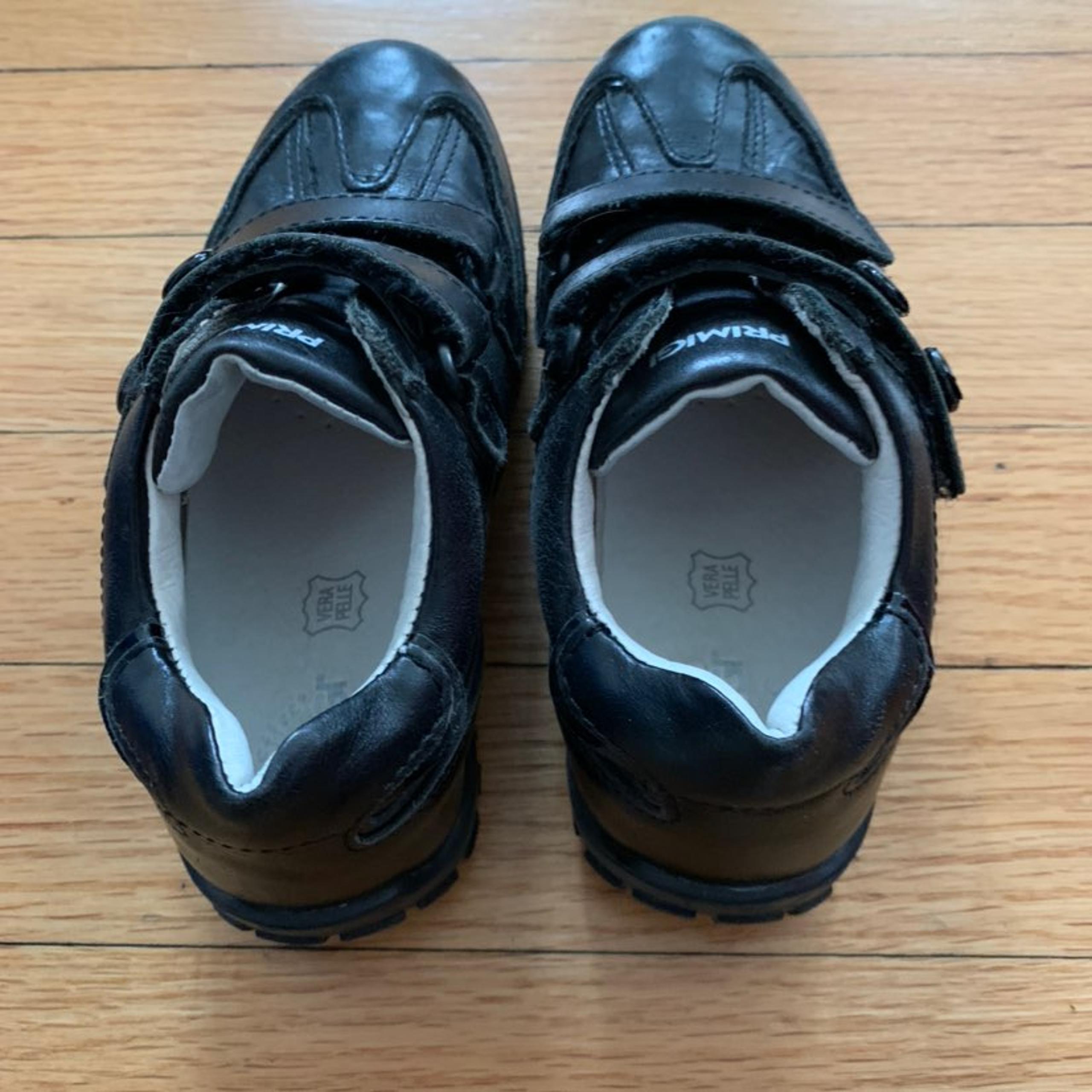 PRIMIGI size 29 (US 11.5) Velcro Shoes