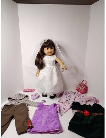 American Girl Doll Truly Me #26. Dark Brown Hair & Brown Eyes. Communion dress