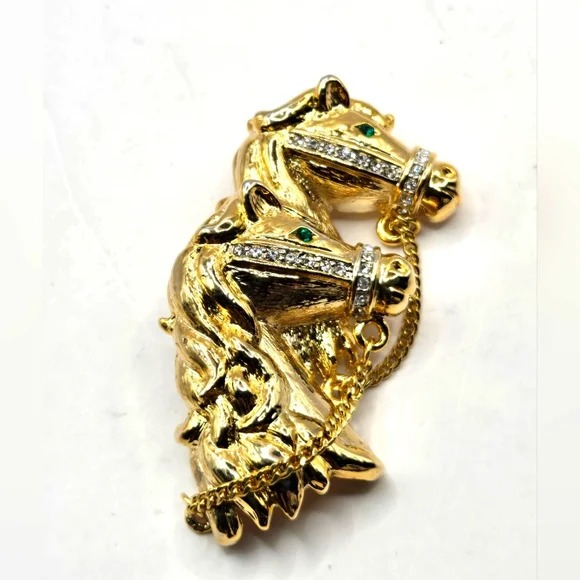 RARE 70's Double Horse Head Brooch Rhinestone Moveable Reins Gold Tone Metal VTG
