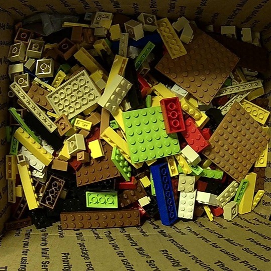 ✨ Bulk 5 Lbs. of Lego bricks [a full medium priority mail box] Free Shipping