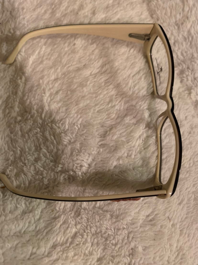Tommy Bahama women glasses