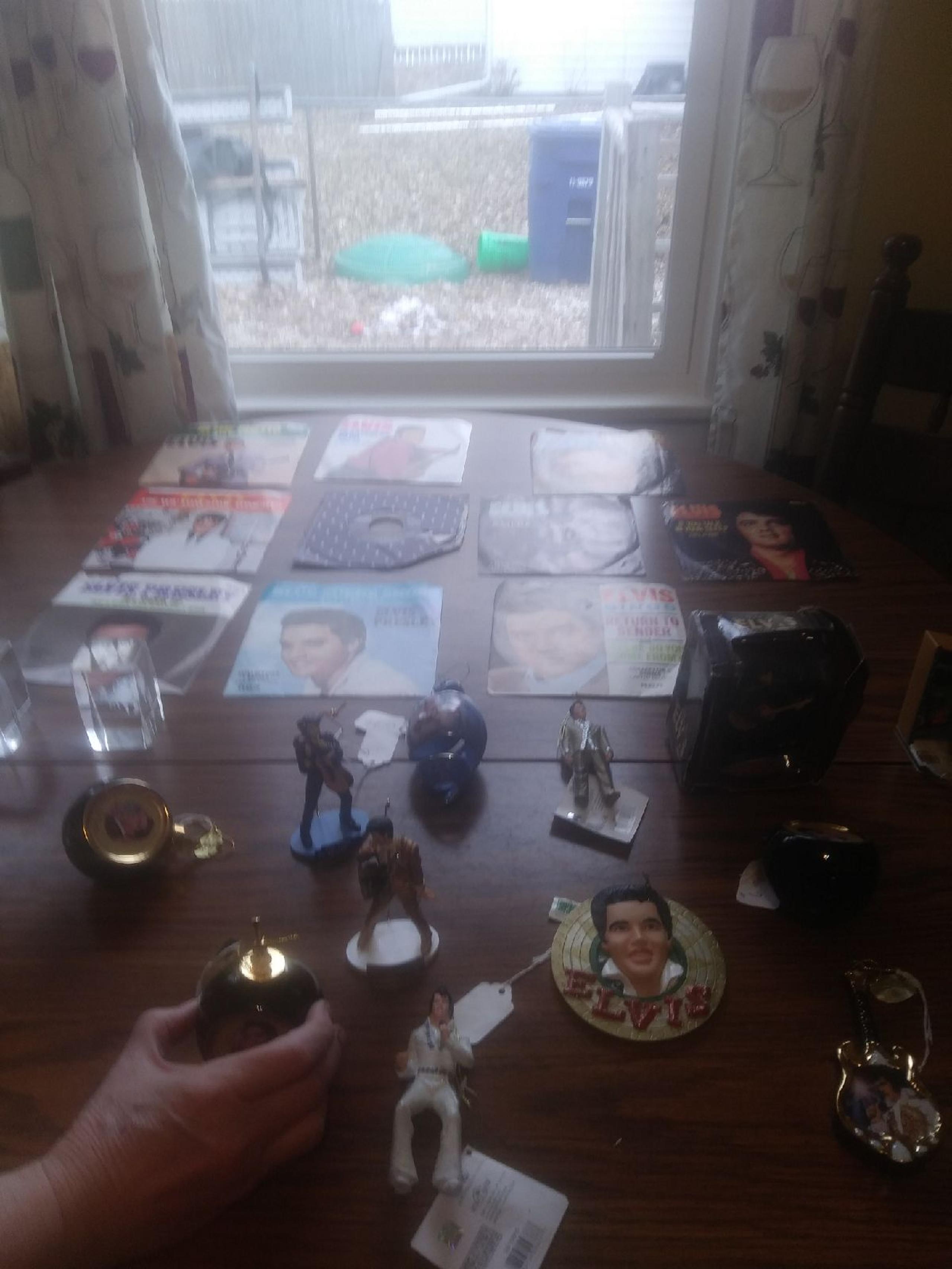 Elvis presley 45 records and christmas o
