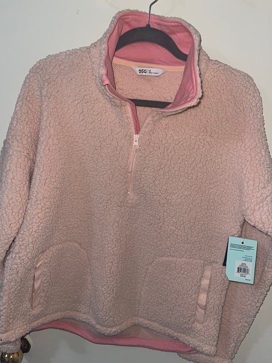 Dick’s Sporting Goods Women’s Pink Pullover NWT Size M