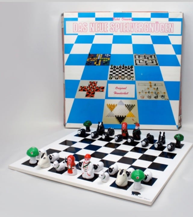 Michel Chauvaux Ceramic GERMAN Chess Set