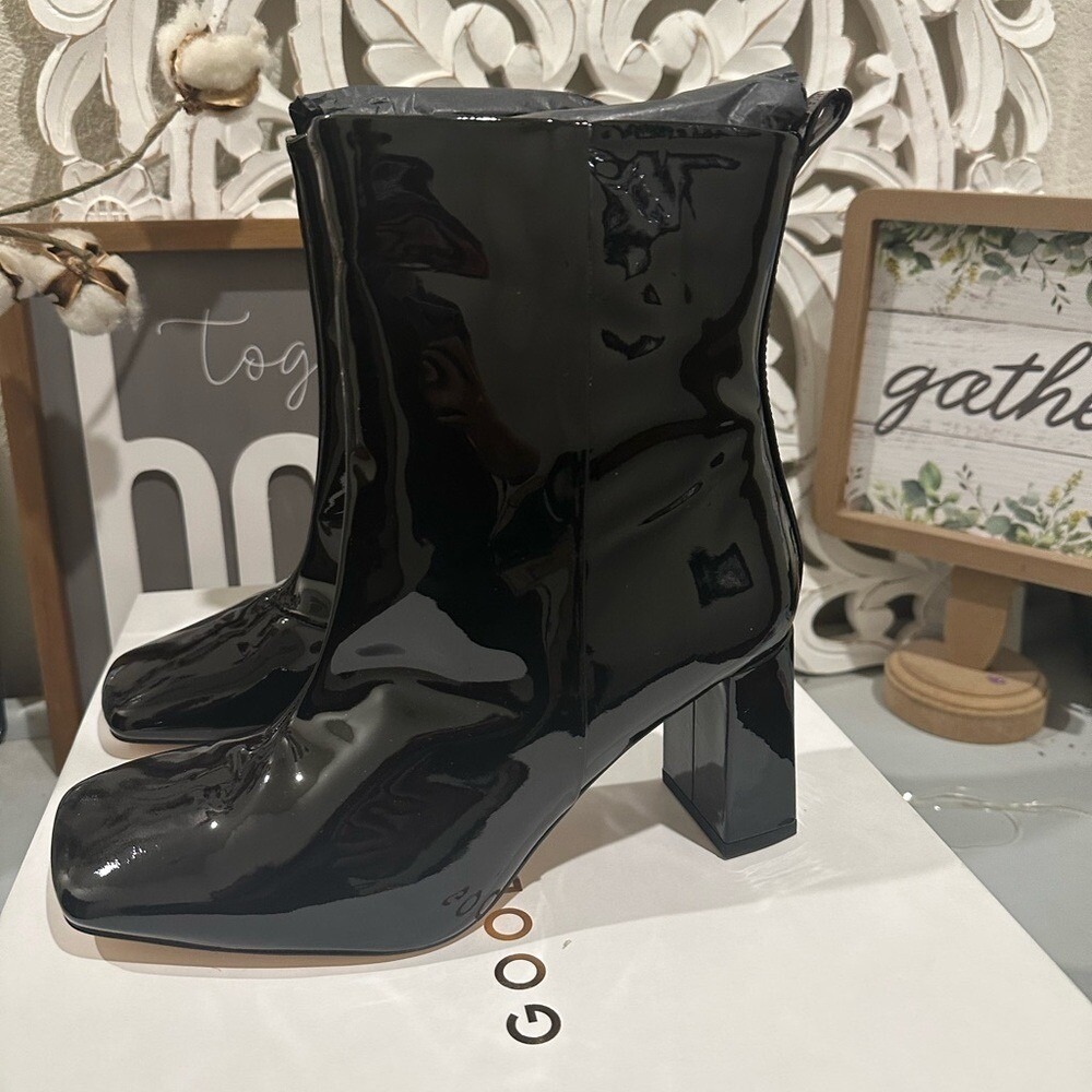 Good American Black Patent Leather Boots Size 8.5 Square Toe Heel Ankle Booties