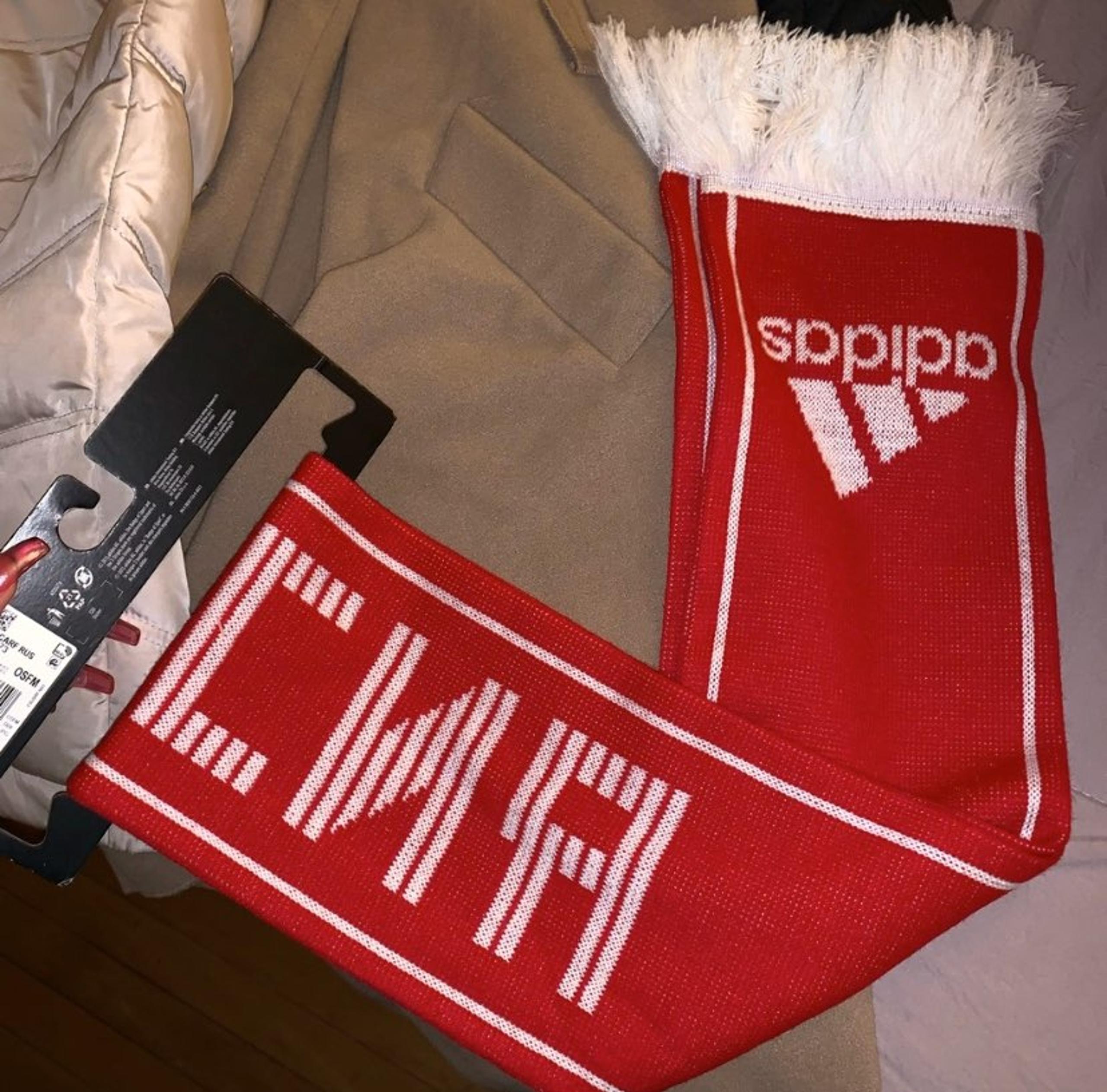 Adidas scarf