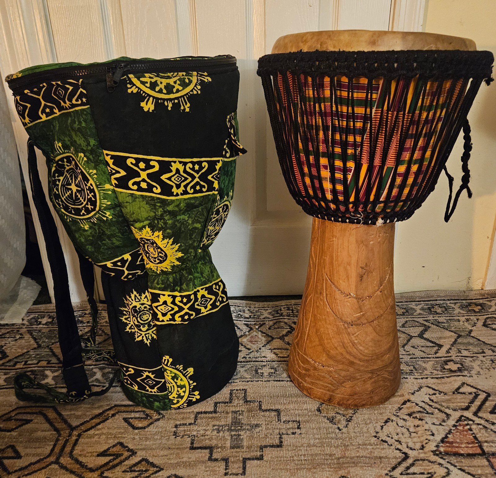 African Djembe Drum 25 high with a surface of 12 for playing. Great Condition