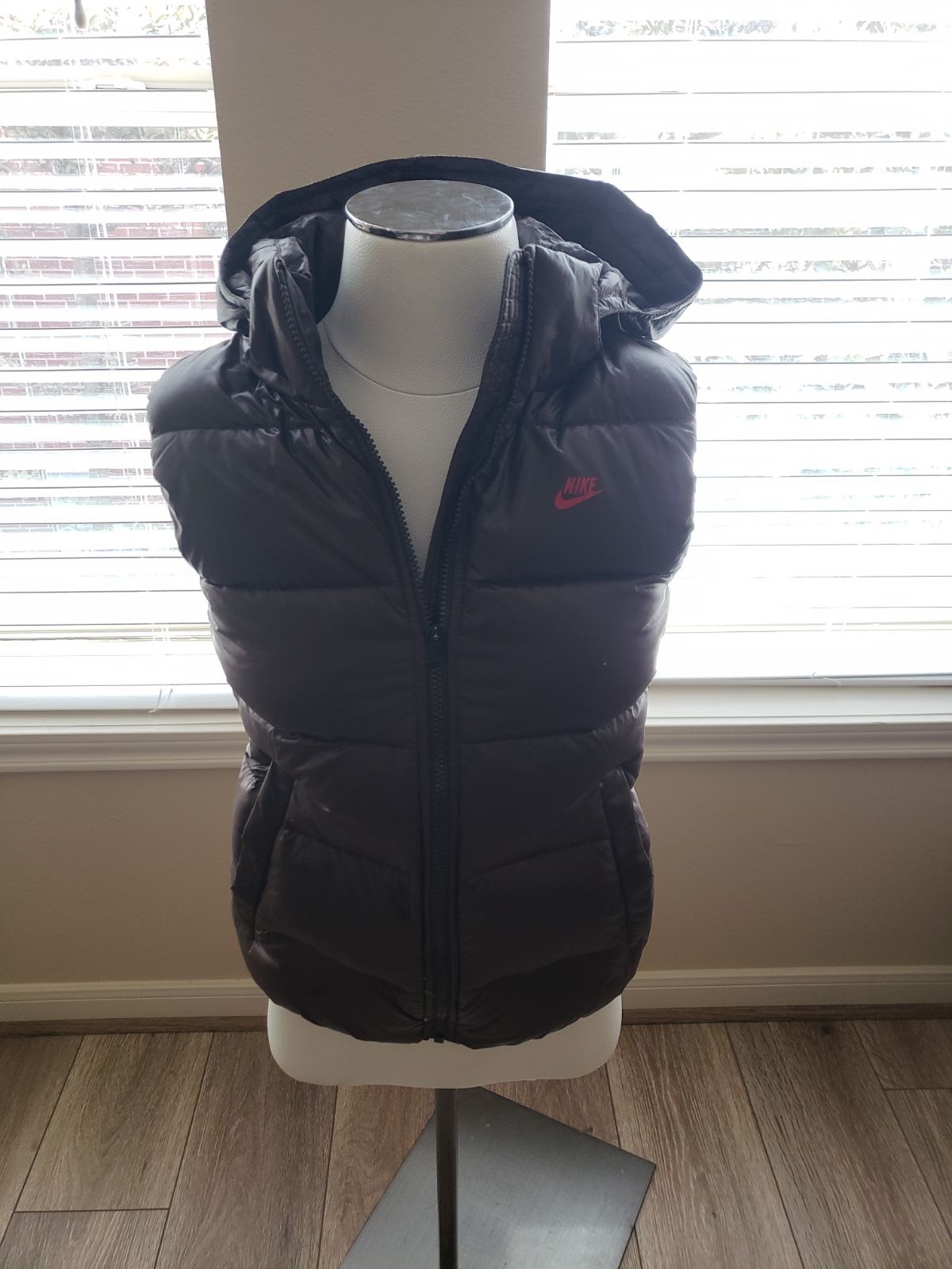 Nike Down Vest detachable hood