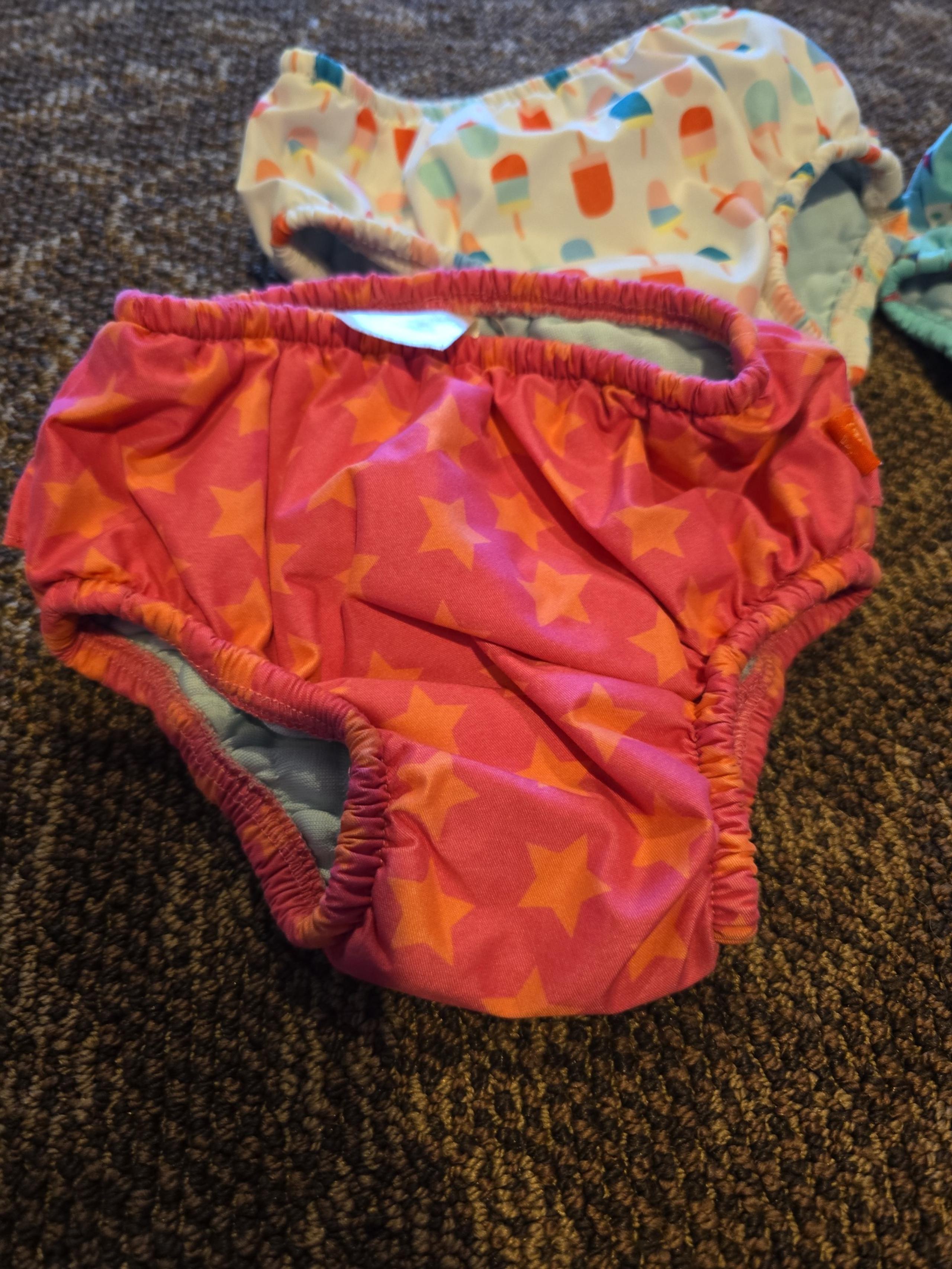 Reusable swim diapers