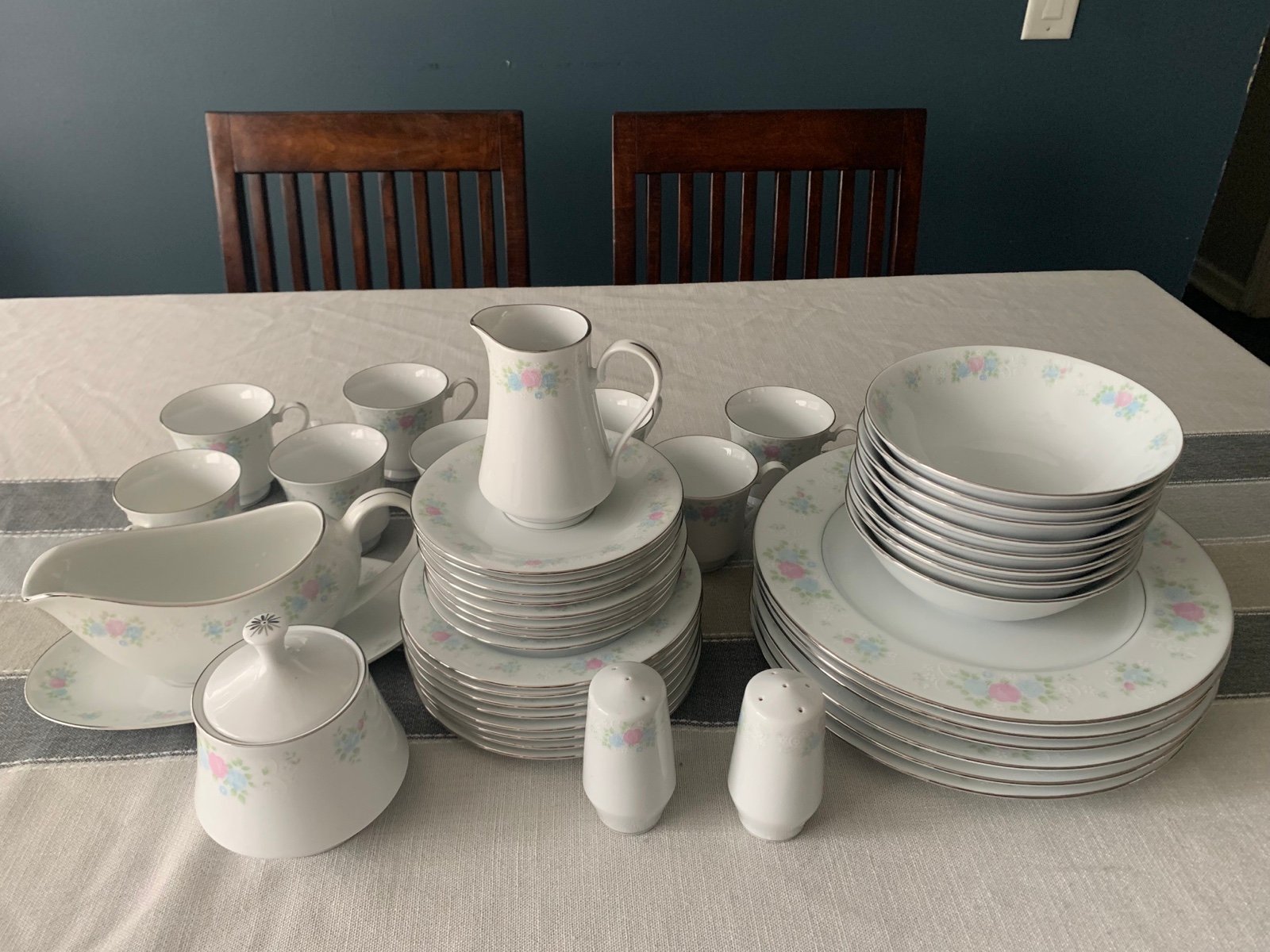45 Piece Prestige China Garden Complete Dinnerware Set