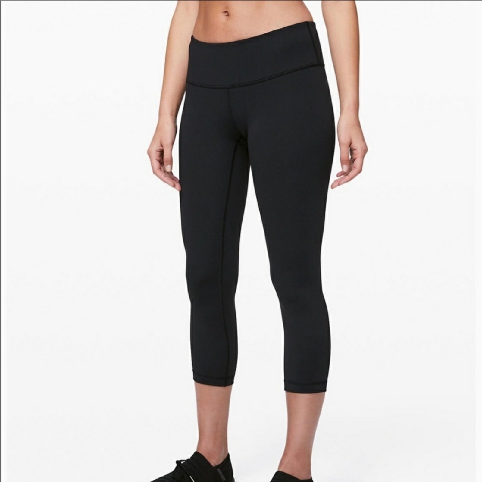Lululemon Wunder Under HR Crop Size 6