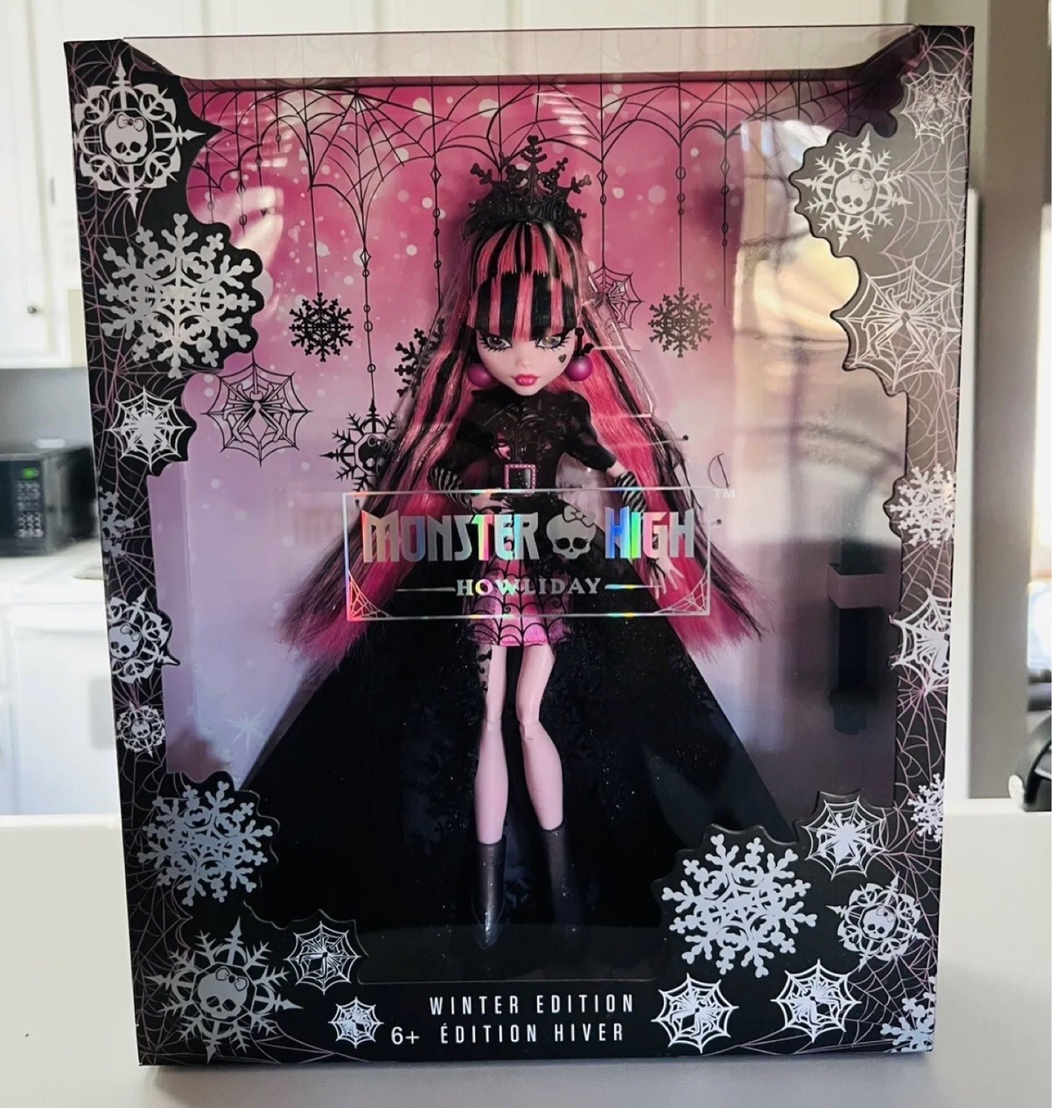 Monster High Draculaura Howliday Winter Edition IN HAND