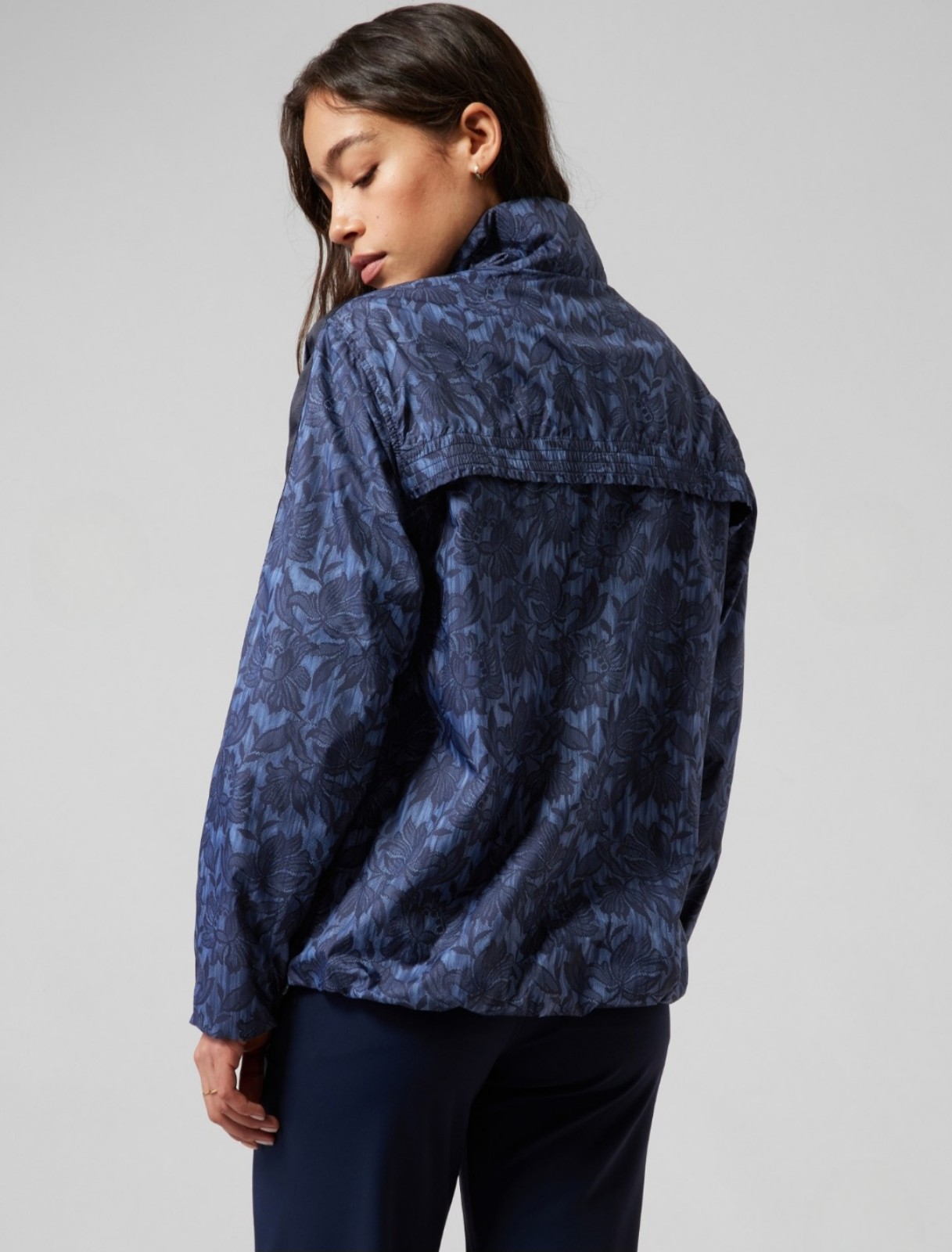 Athleta Sightseer Lace Jacket Ethereal Bloom Floral Cottage Blue | Women's M