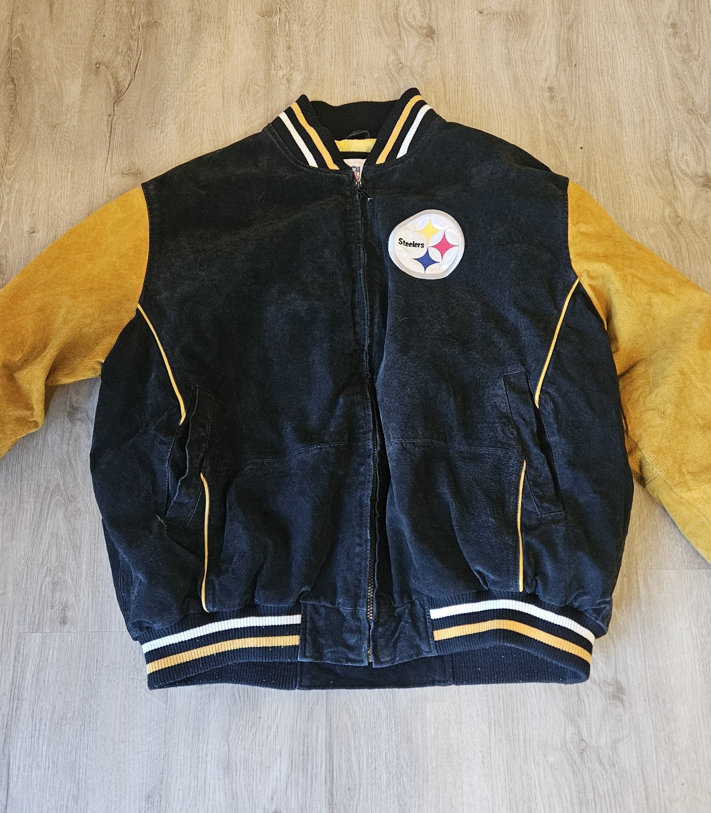 Vintage 1990s Pittsburgh Steelers 100% Leather Suede NFL Football Jacket / size