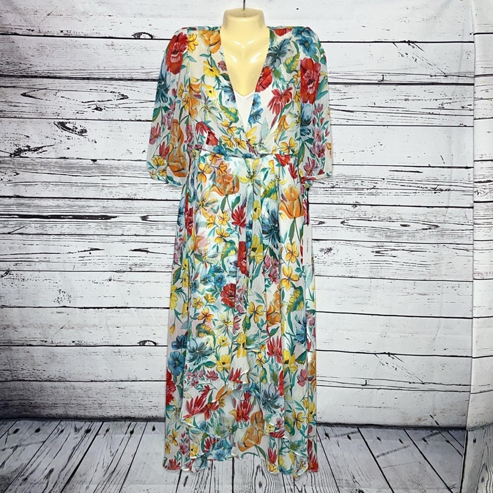 Calvin Klein NWT Size 10 Floral Print Surplice V-Neckline High-Low Hemline Dress