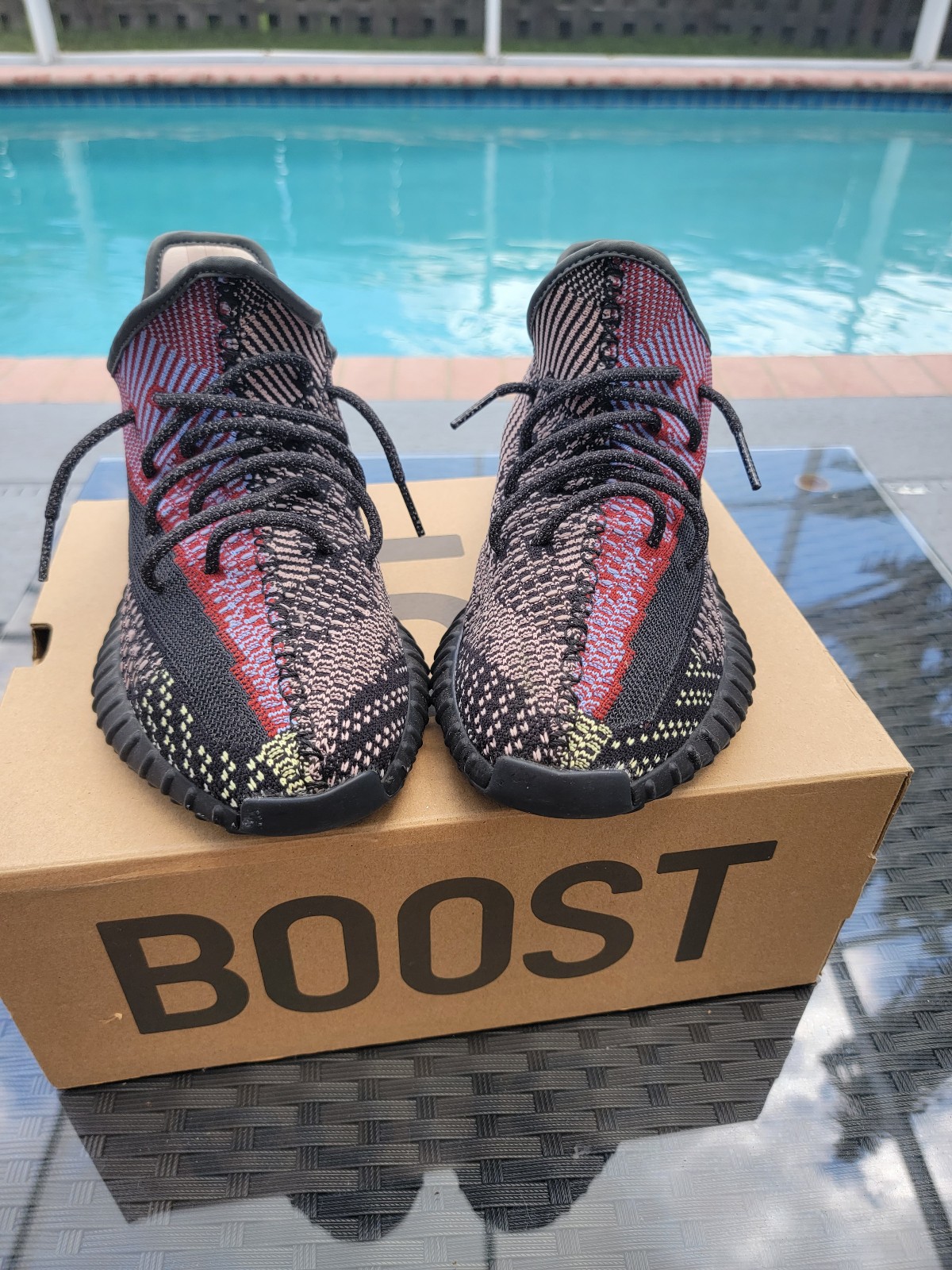 Yeezy Adidas Boost 350 V2 in Yecheil