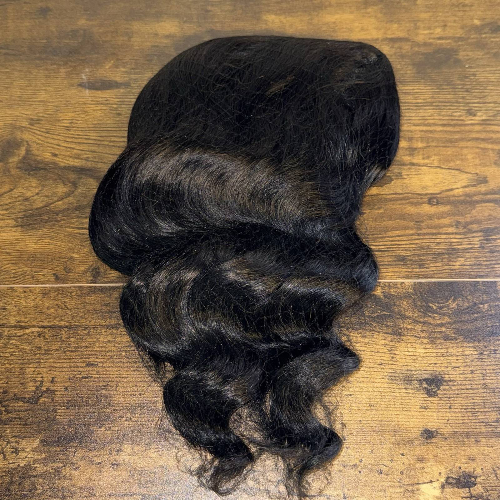 NEW - Top Quality - 13 -Smooth Wavy Under Curl - Lace Front Wig - Black