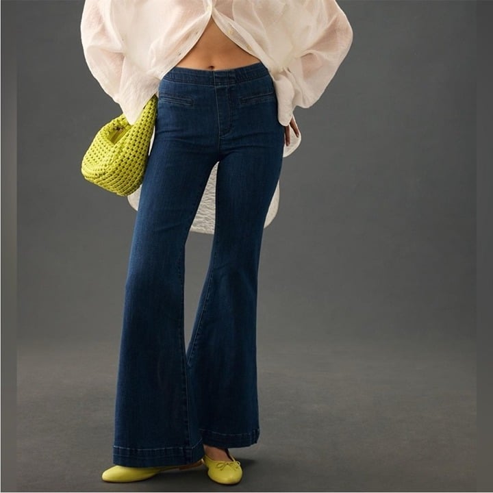 Anthropologie Pilcro Flare Jean 27 32” inseam