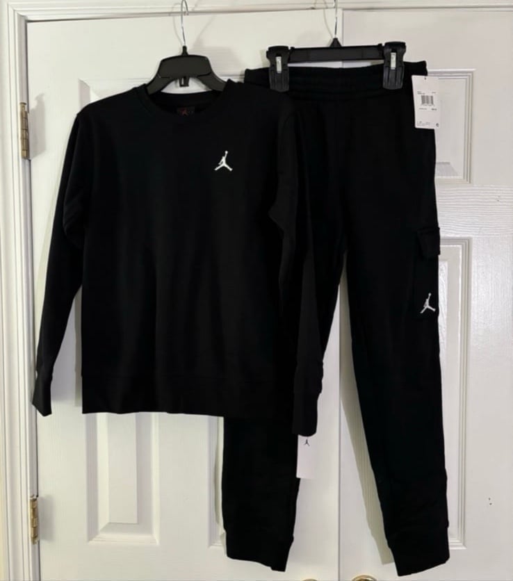 Nike Air Jordan Boys Jumpman Fleece Logo Sweatshirt & CARGO Joggers MEDIUM 10/12