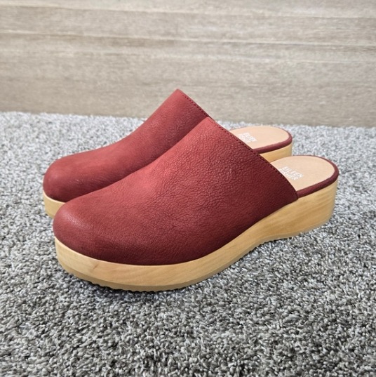 Eileen Fisher Red Cedar Oiled Nubuck Clog Women's Red Leather Clogs NEW size 7